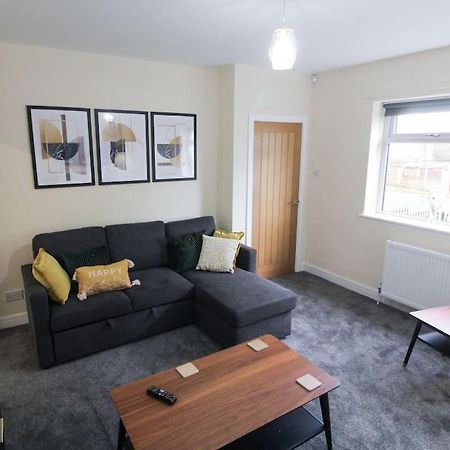 Modern 3 Bed, Contractors Welcome, Bradford Bradford  Exterior photo